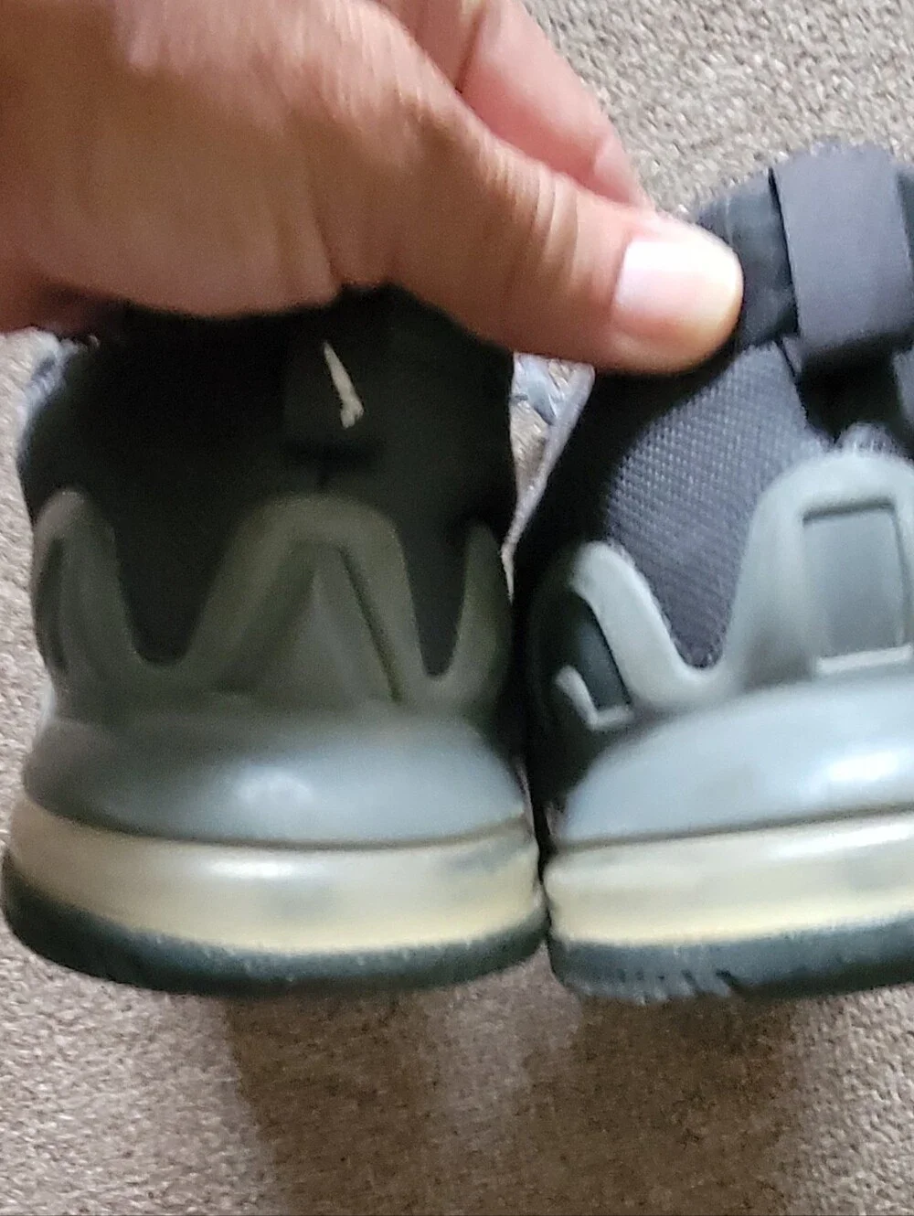 Nike Men's Size 8 Air Max Alpha Trainer 5 Gray Gym Workout Lifting Sneakers